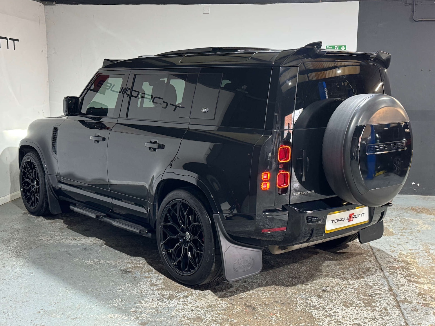 Used Land Rover Defender 2021 for sale - 76064569: Photo 9