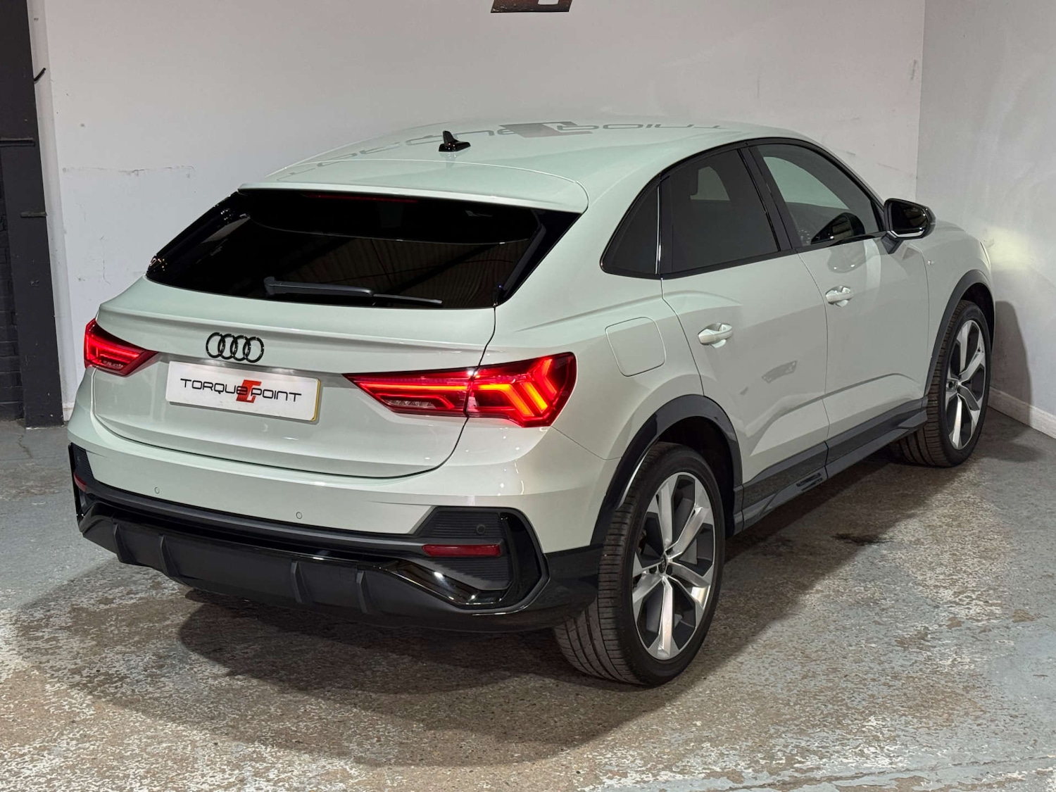 Used Audi Q3 2021 for sale - 76280351: Photo 29