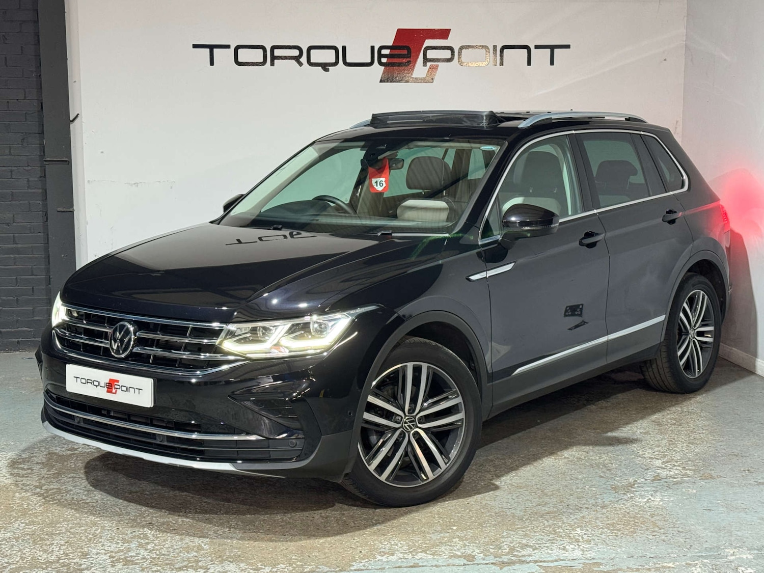 Used Volkswagen Tiguan 2021 for sale - 76278073: Photo 1