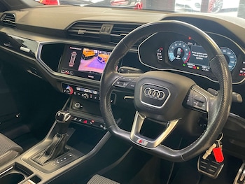 Used Audi Q3 2022 for sale - 78202477: Photo