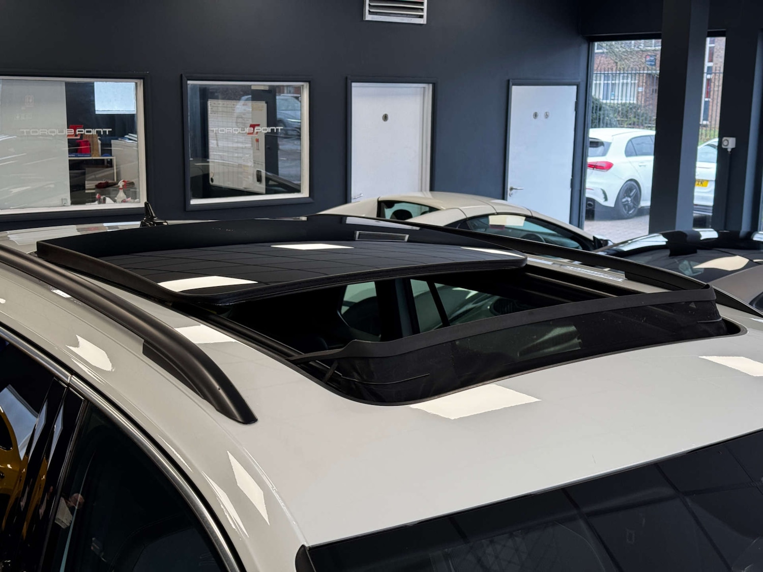 Used Volkswagen Tiguan 2021 for sale - 77470080: Photo 8