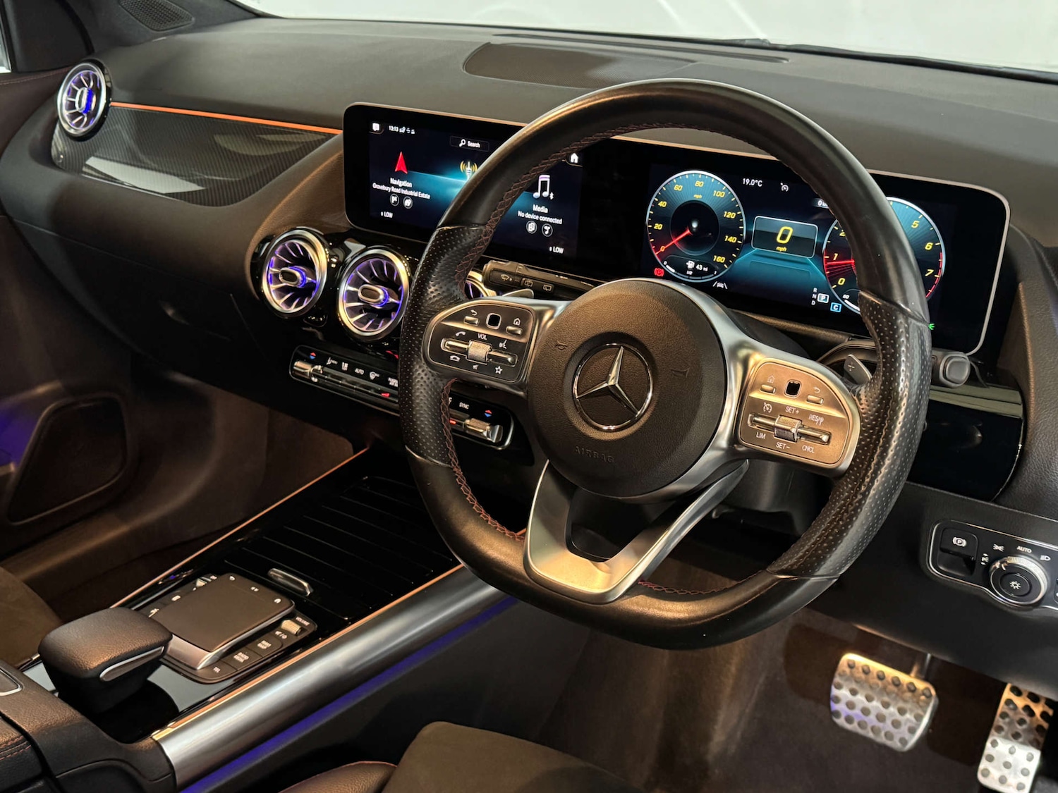 Used Mercedes-Benz GLA 2020 for sale - 76223017: Photo 2