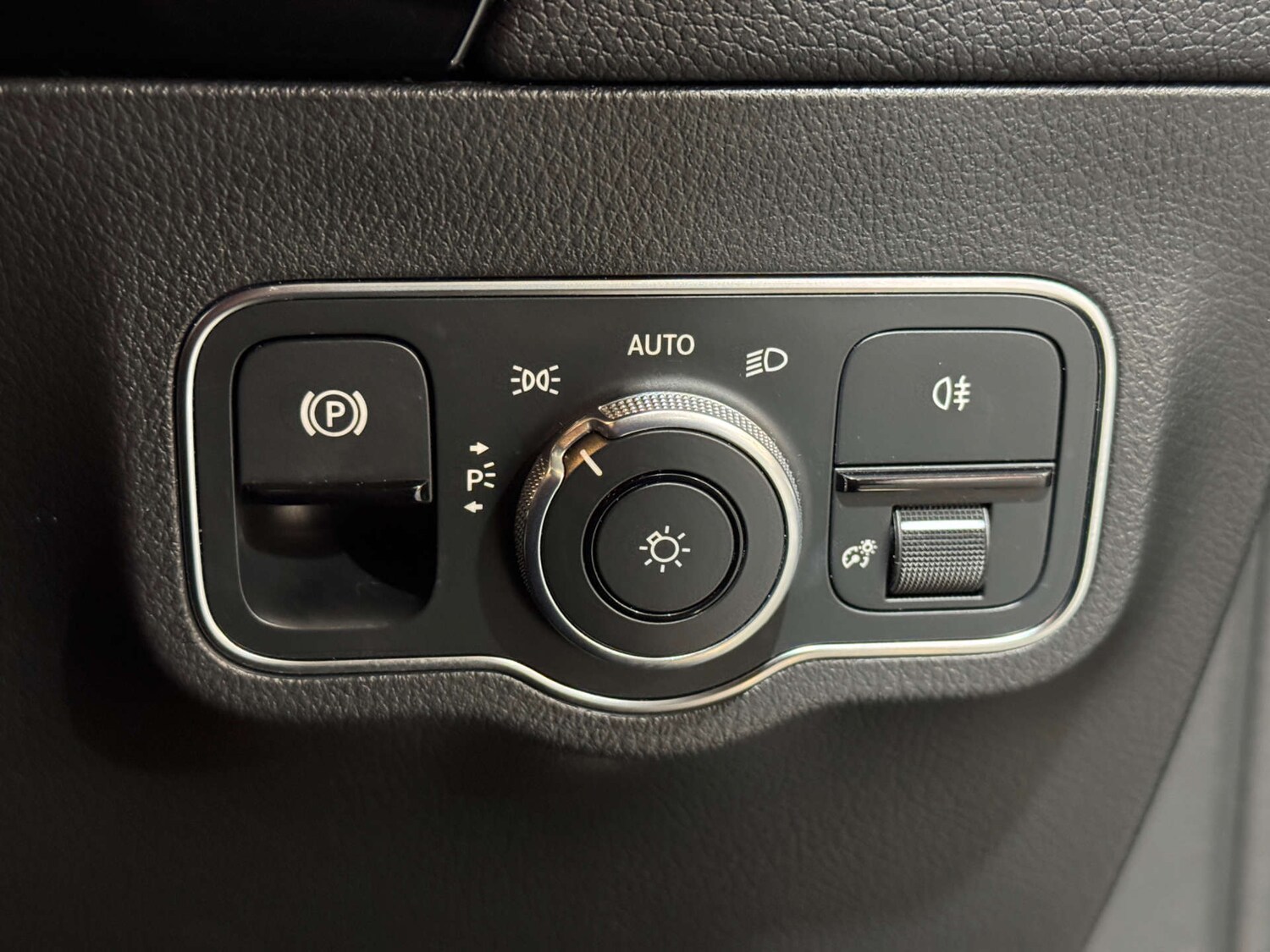 Used Mercedes-Benz GLA 2020 for sale - 76223017: Photo 28