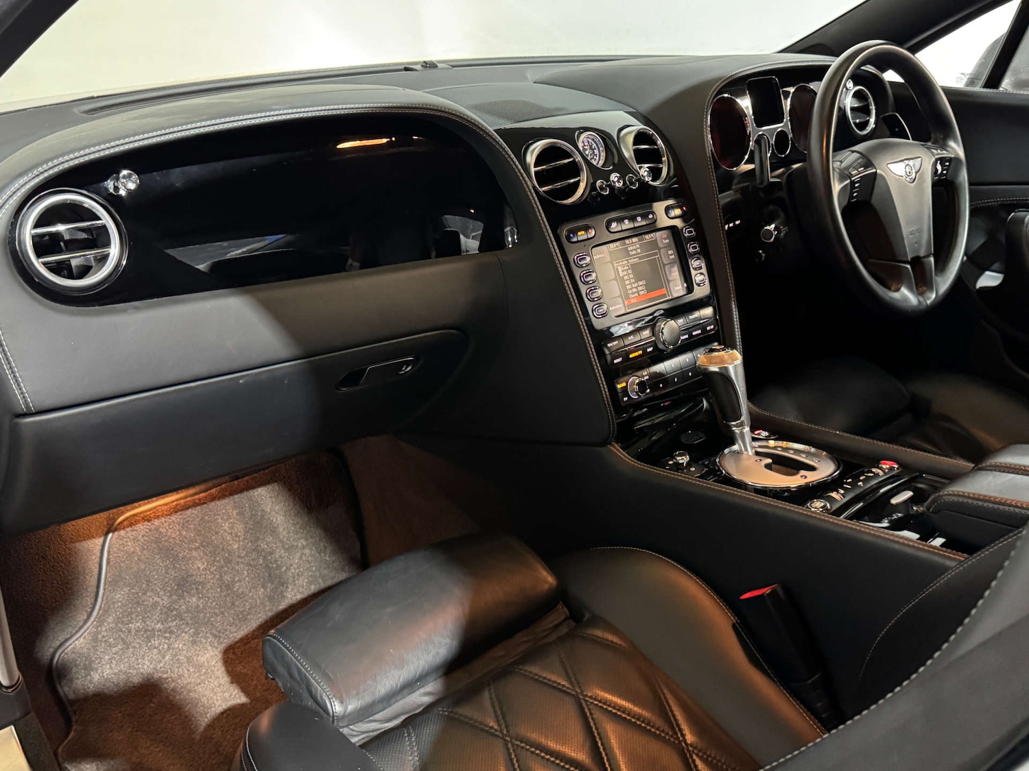 Used Bentley Continental 2010 for sale - 76547275: Photo 23