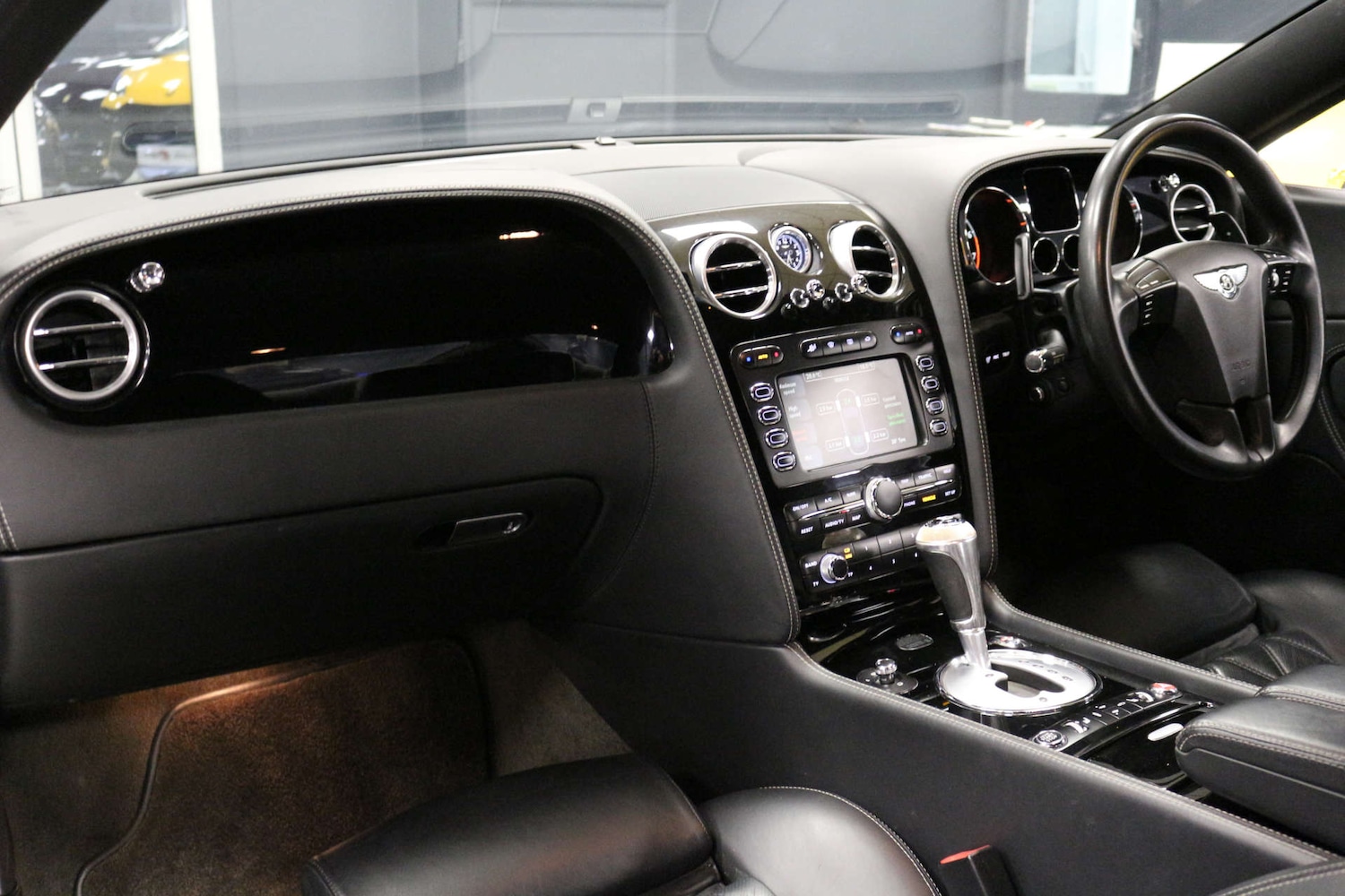 Used Bentley Continental 2010 for sale - 76547275: Photo 27