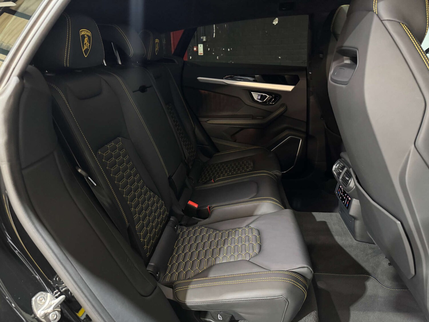 Used Lamborghini Urus 2020 for sale - 76577475: Photo 16