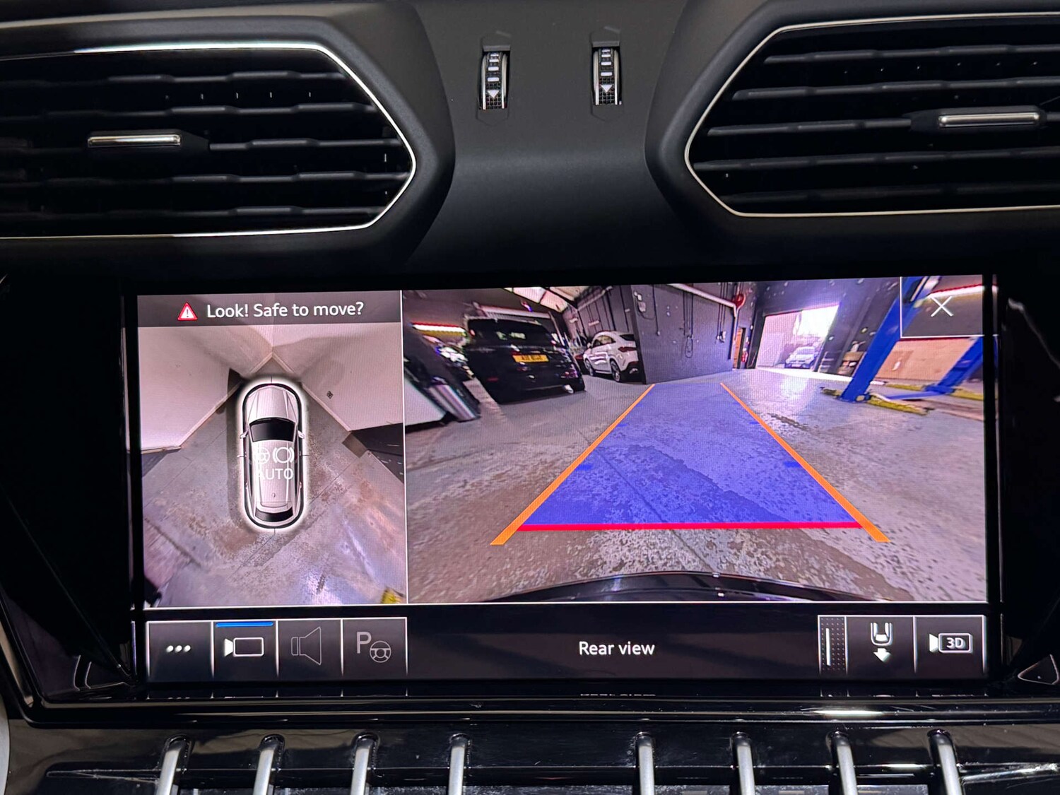 Used Lamborghini Urus 2020 for sale - 76577475: Photo 19