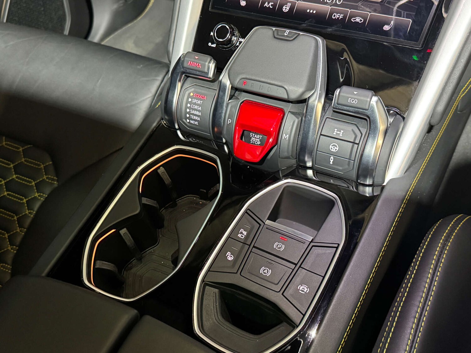 Used Lamborghini Urus 2020 for sale - 76577475: Photo 25