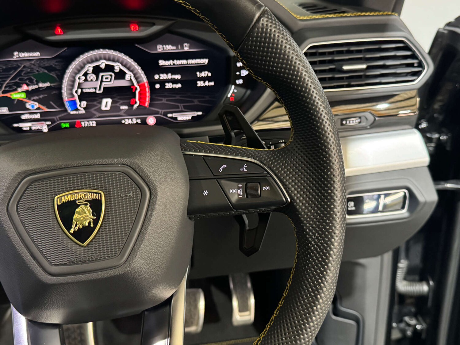 Used Lamborghini Urus 2020 for sale - 76577475: Photo 27