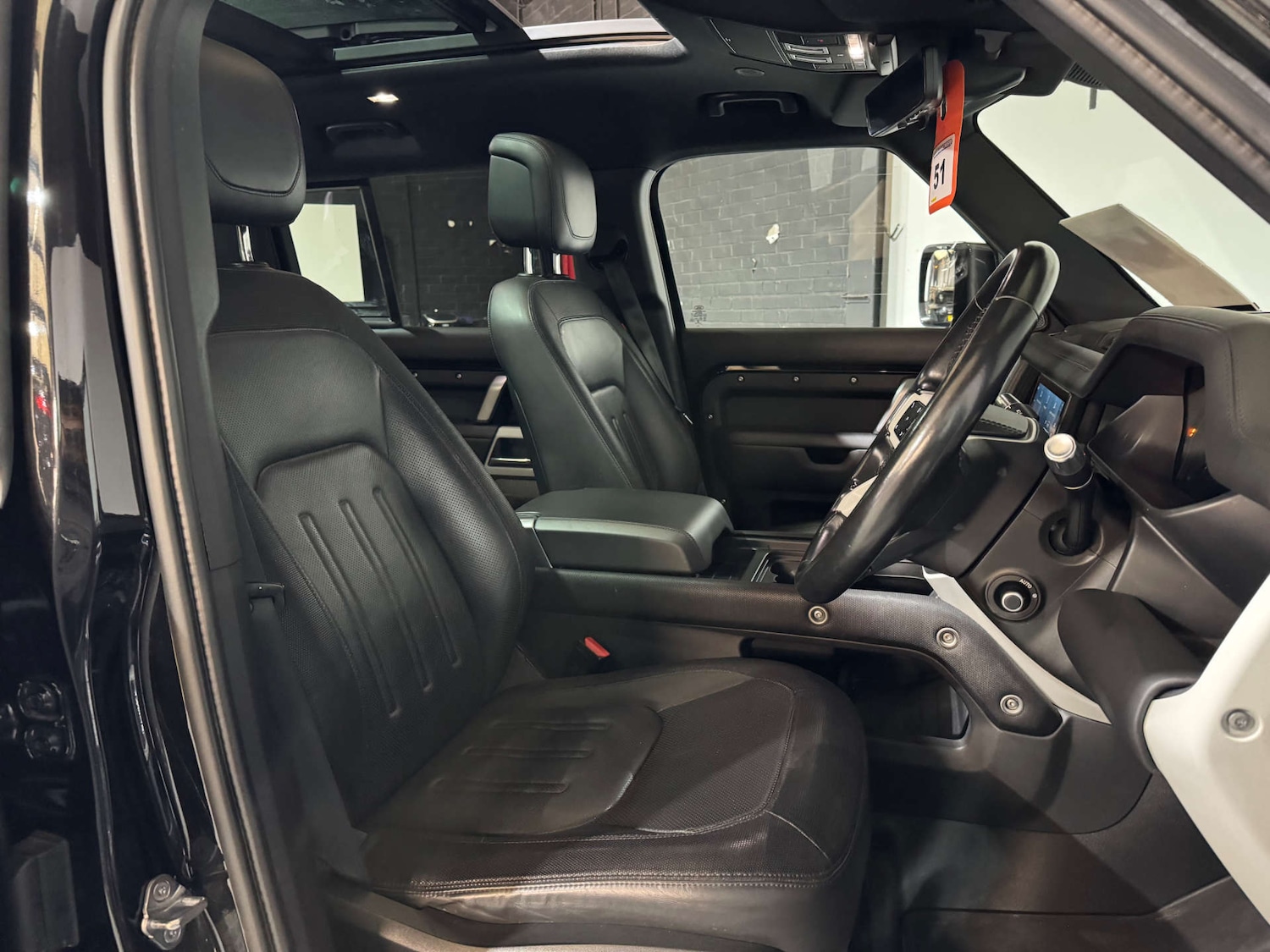 Used Land Rover Defender 2021 for sale - 75973323: Photo 12