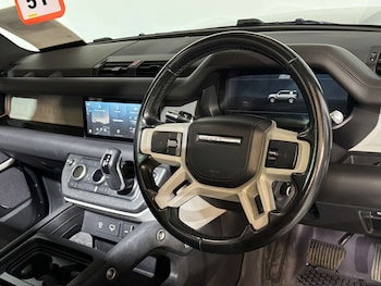 Used Land Rover Defender 2021 for sale - 75973323: Photo