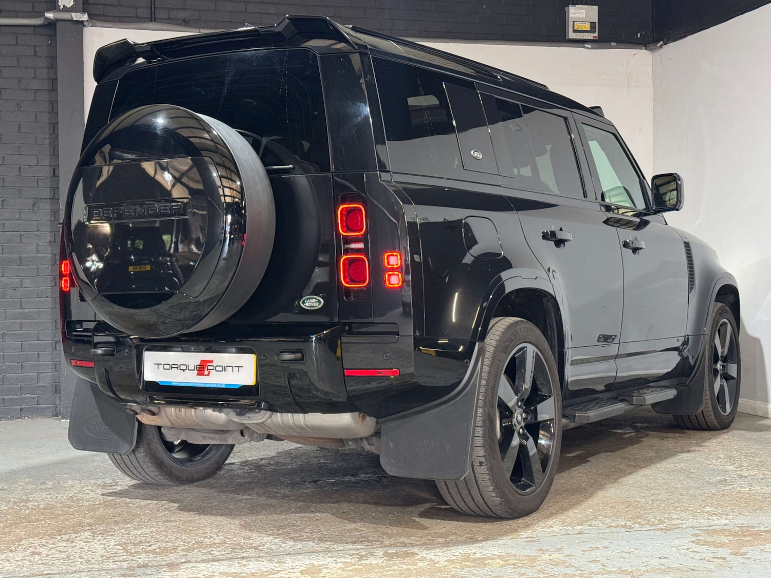 Used Land Rover Defender 2021 for sale - 75973323: Photo 30