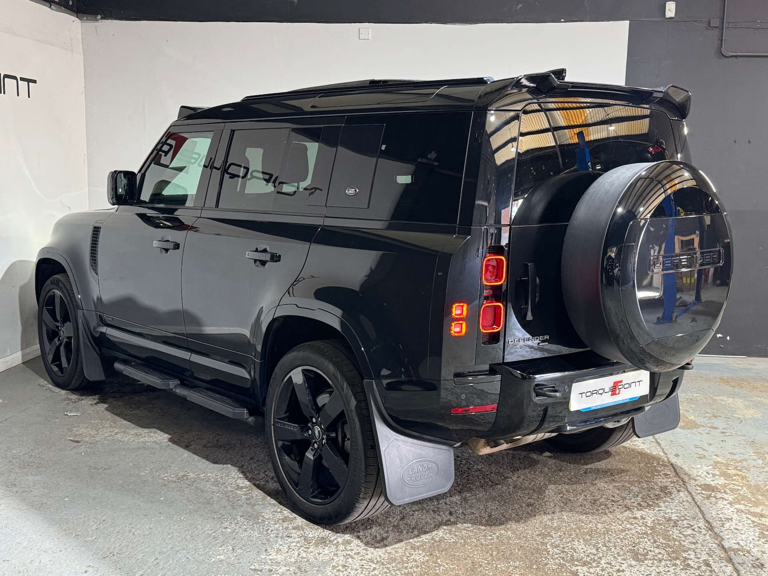 Used Land Rover Defender 2021 for sale - 75973323: Photo 9