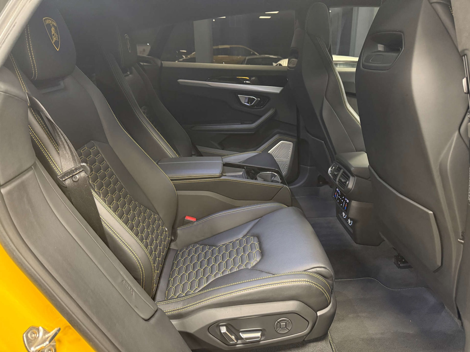 Used Lamborghini Urus 2019 for sale - 76884386: Photo 21