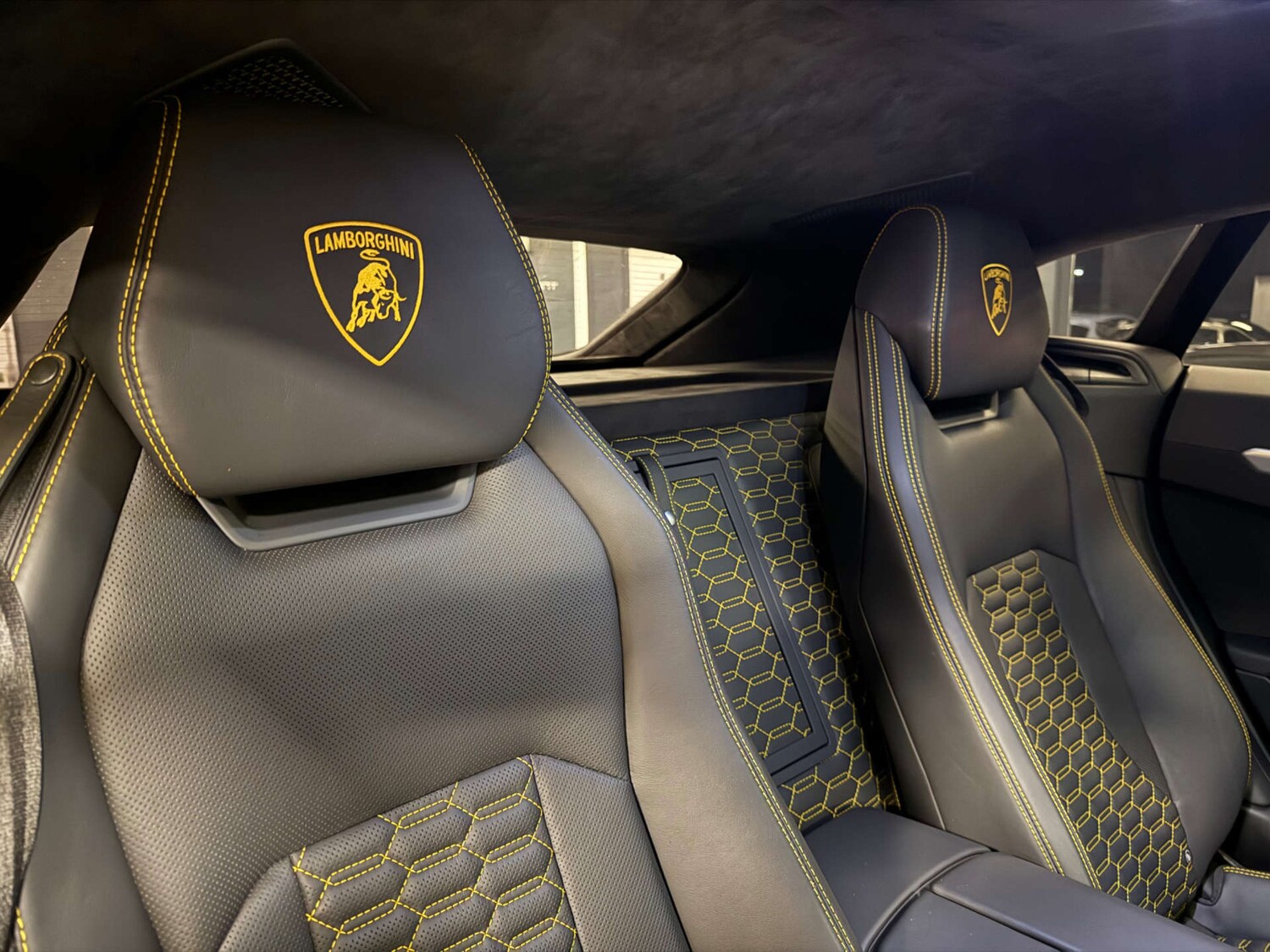 Used Lamborghini Urus 2019 for sale - 76884386: Photo 23