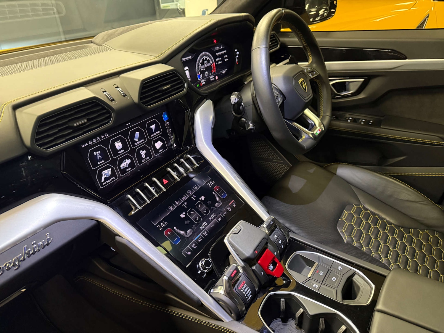 Used Lamborghini Urus 2019 for sale - 76884386: Photo 29