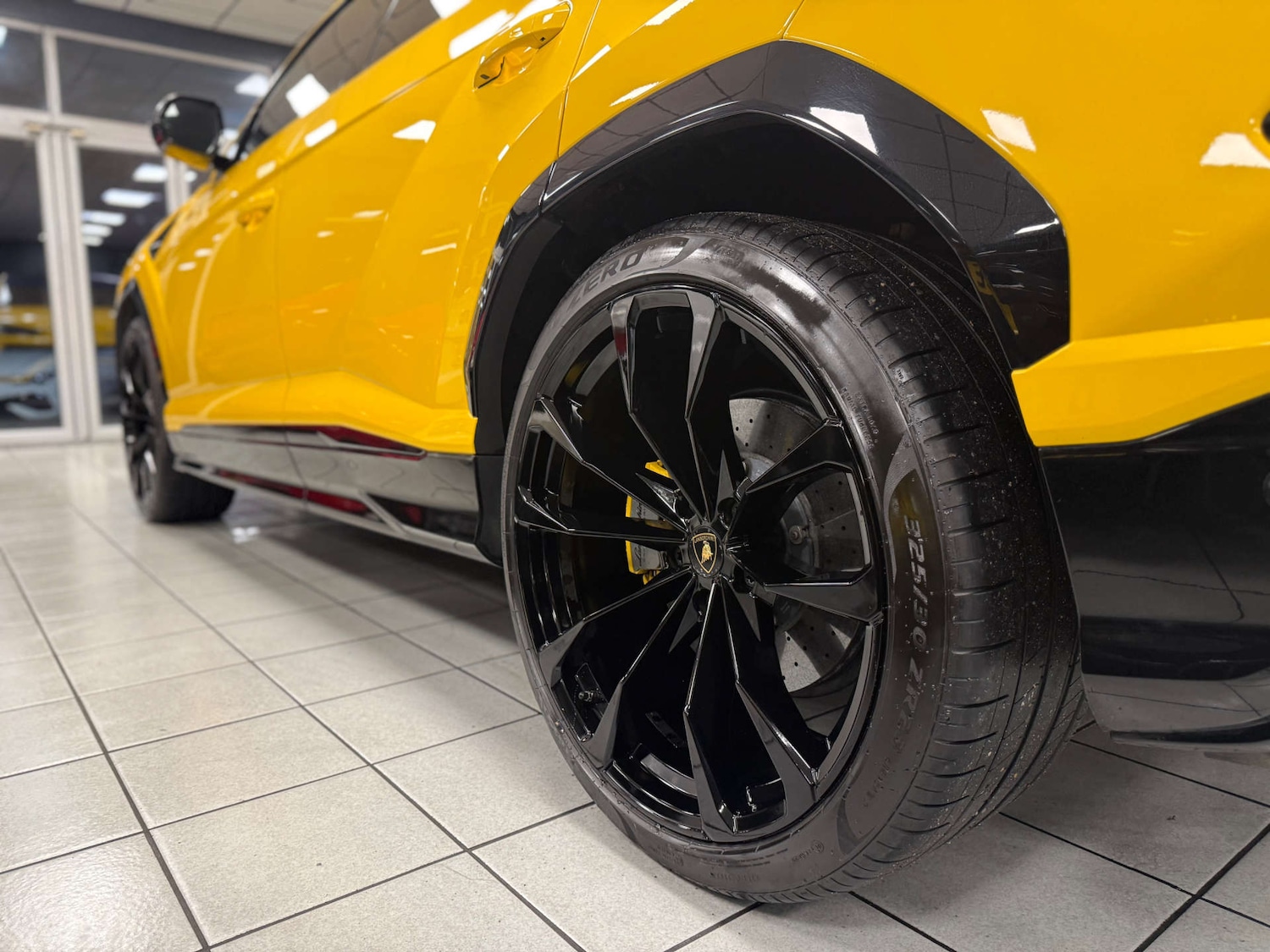 Used Lamborghini Urus 2019 for sale - 76884386: Photo 32
