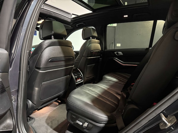 Used BMW X7 2021 for sale - 76174345: Photo 15