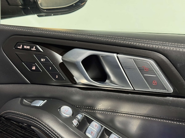 Used BMW X7 2021 for sale - 76174345: Photo 32
