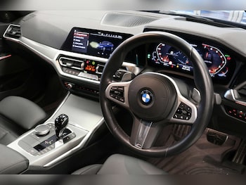 Used BMW 3 Series 2022 for sale - 76686683: Photo