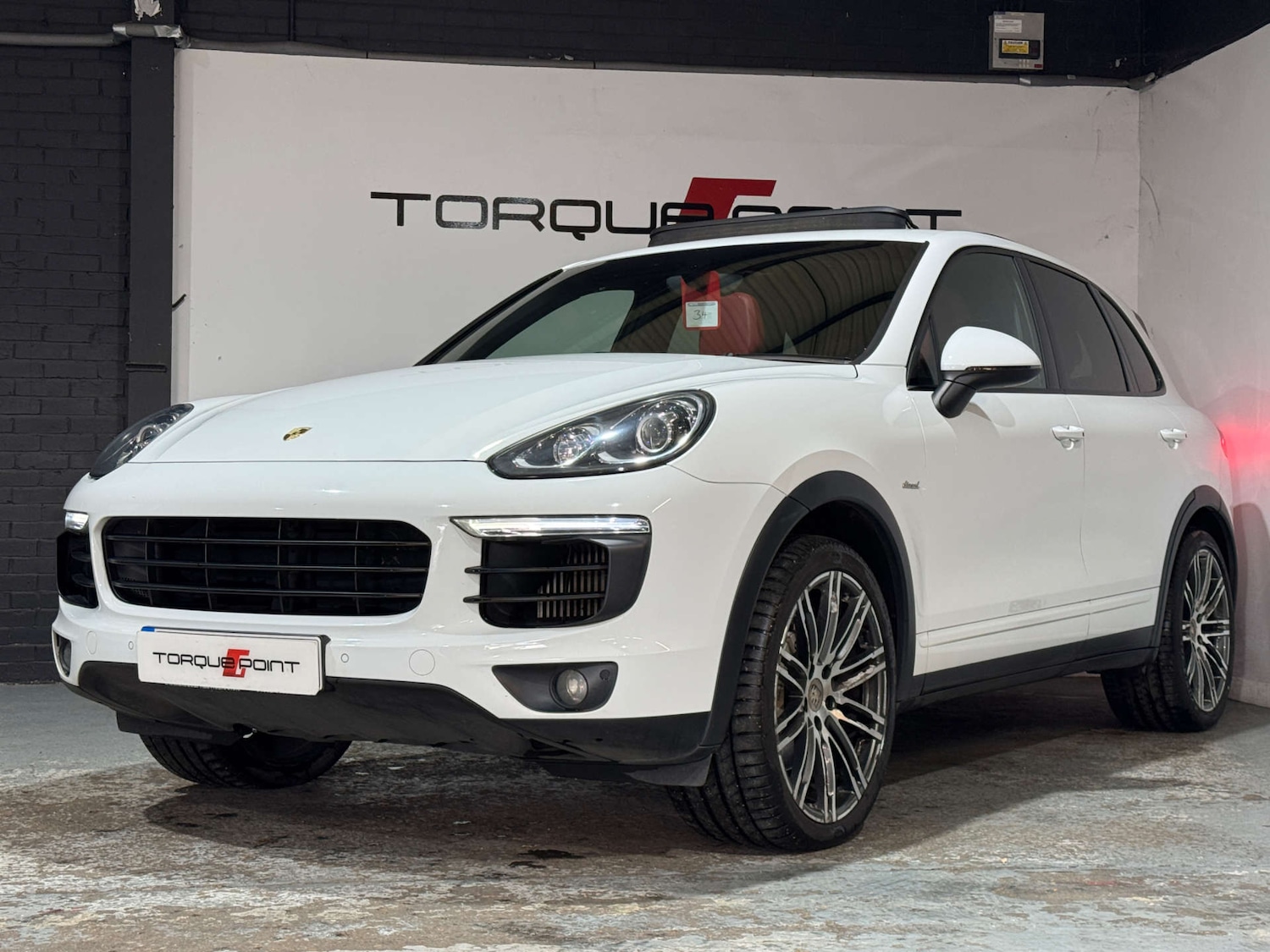 Used Porsche Cayenne 2015 for sale - 76367321: Photo 35