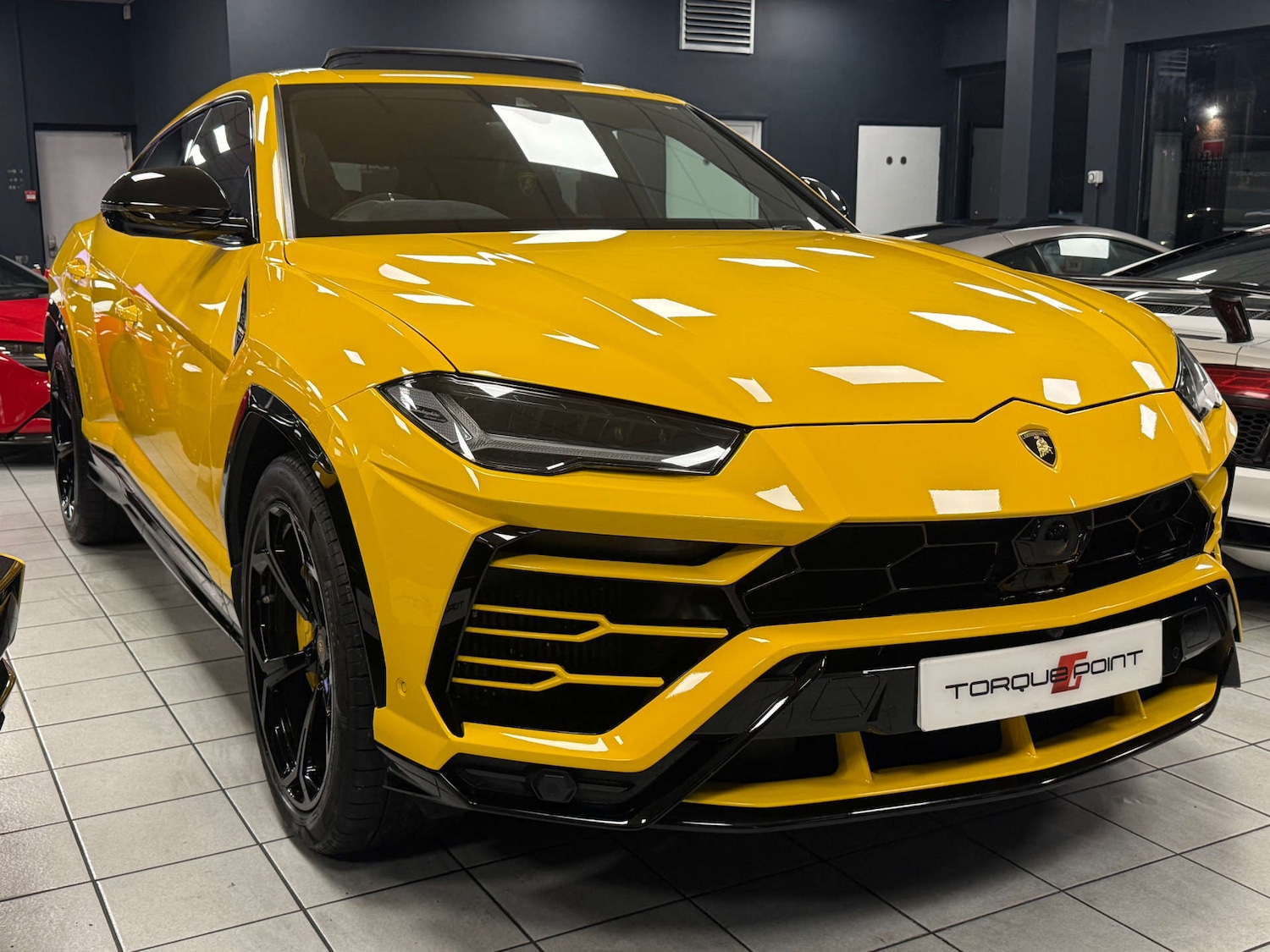 Used Lamborghini Urus 2019 for sale - 76973909: Photo 1