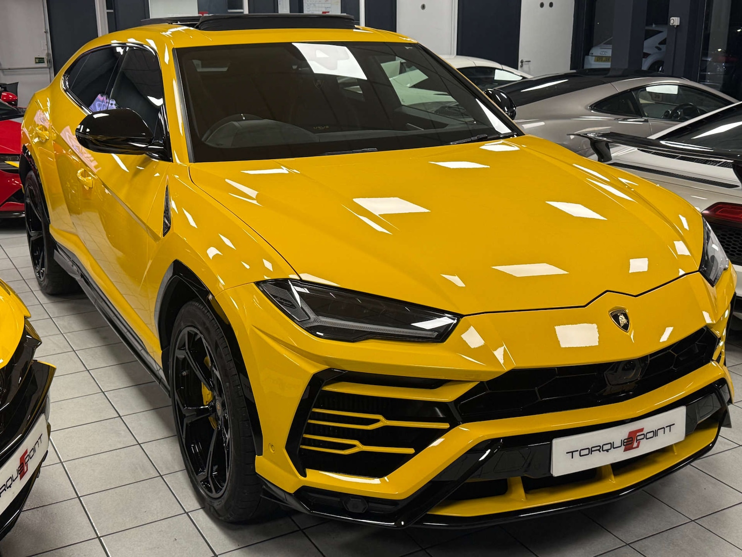 Used Lamborghini Urus 2019 for sale - 76973909: Photo 10