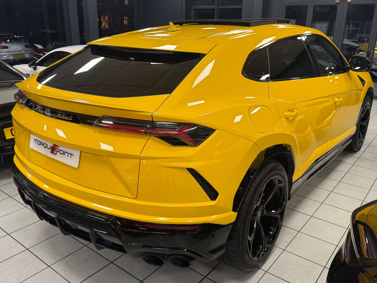 Used Lamborghini Urus 2019 for sale - 76973909: Photo 11