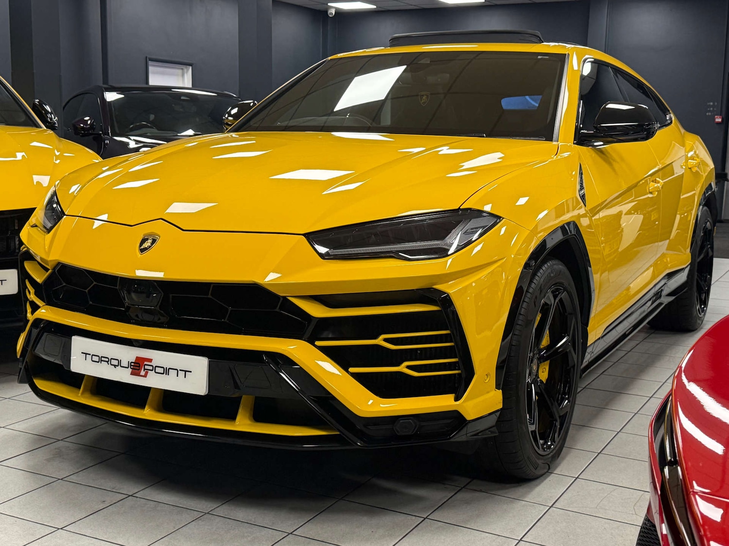 Used Lamborghini Urus 2019 for sale - 76973909: Photo 4