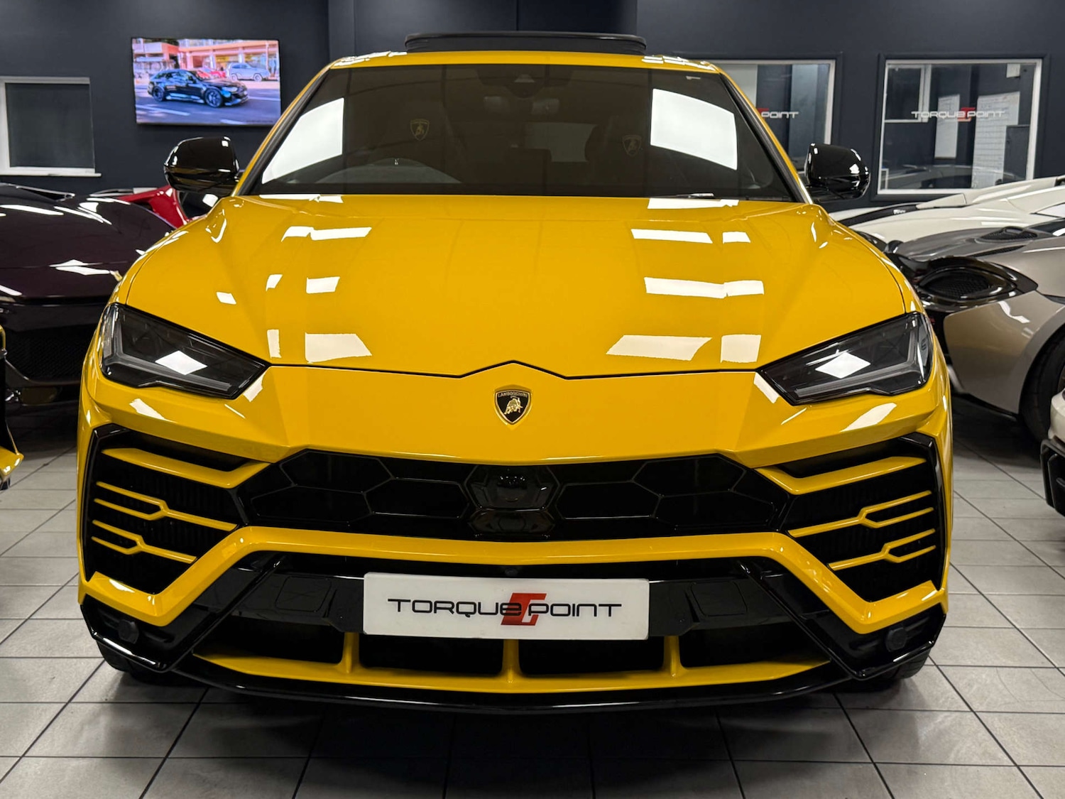 Used Lamborghini Urus 2019 for sale - 76973909: Photo 8