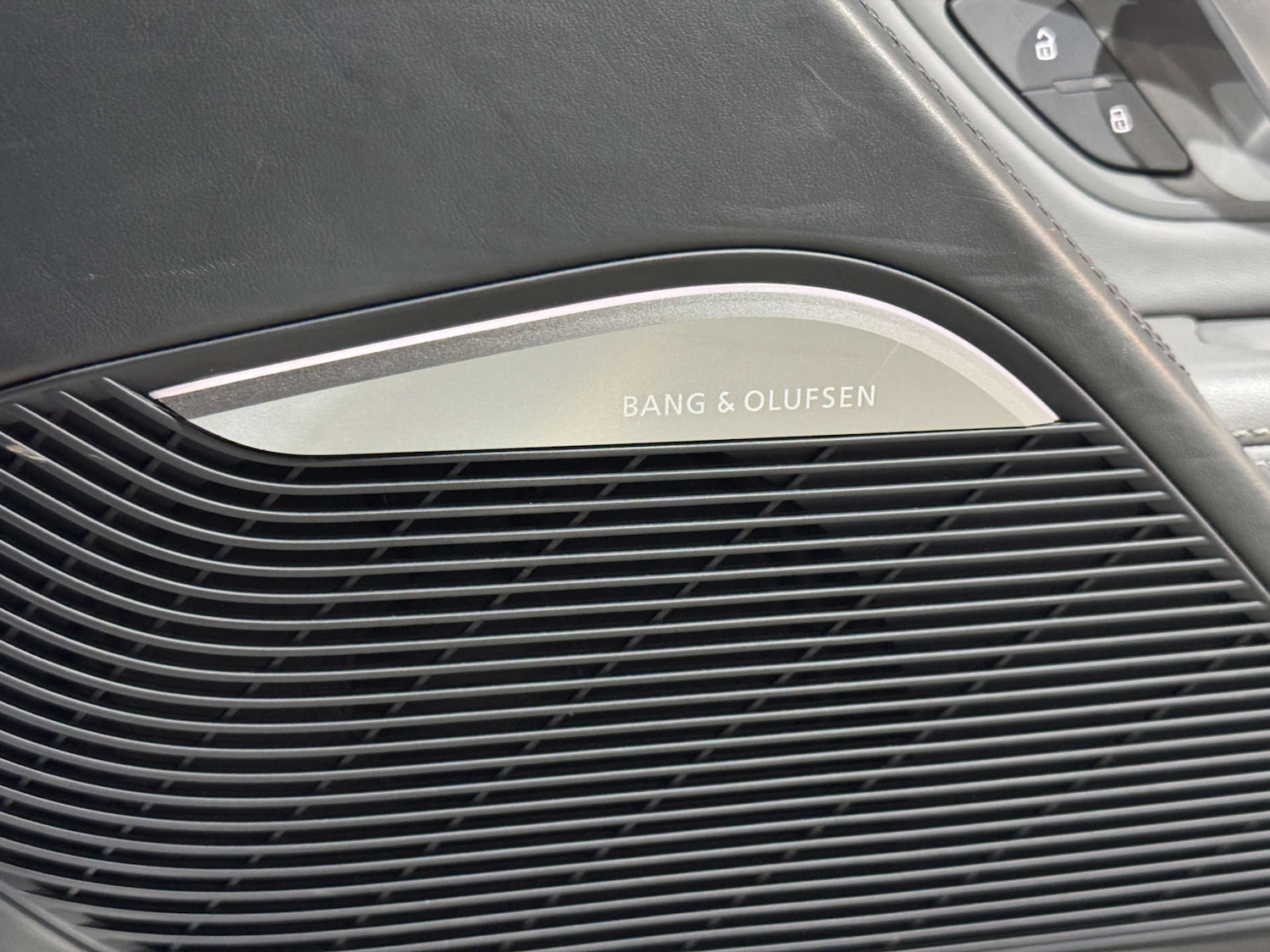 Used Audi R8 2015 for sale - 76601532: Photo 33