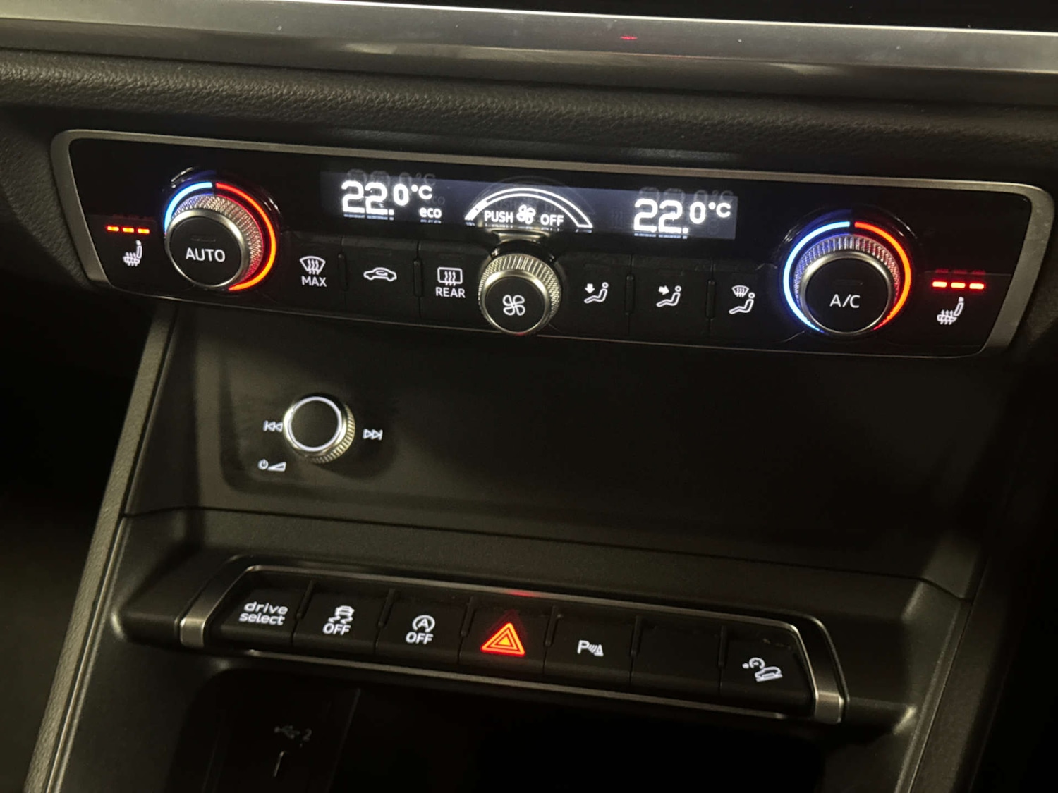 Used Audi Q3 2022 for sale - 77632642: Photo 19