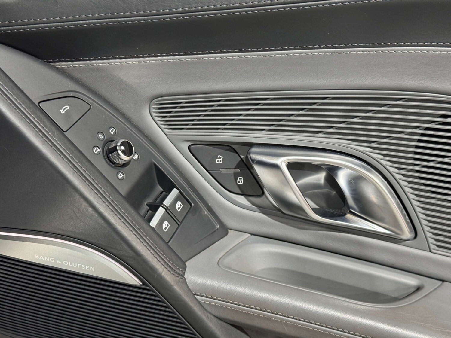 Used Audi R8 2015 for sale - 77902964: Photo 34