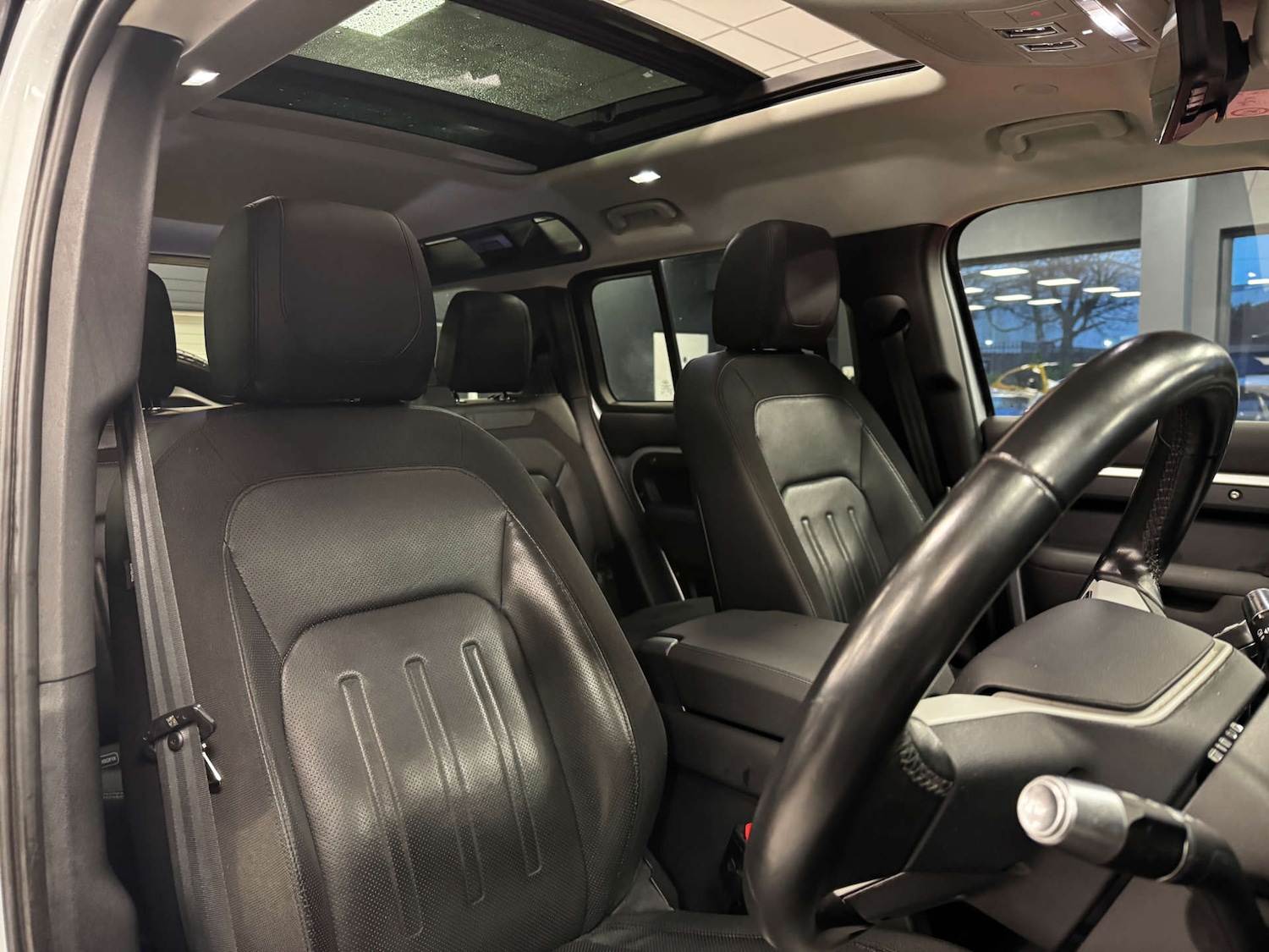 Used Land Rover Defender 2020 for sale - 77276728: Photo 13