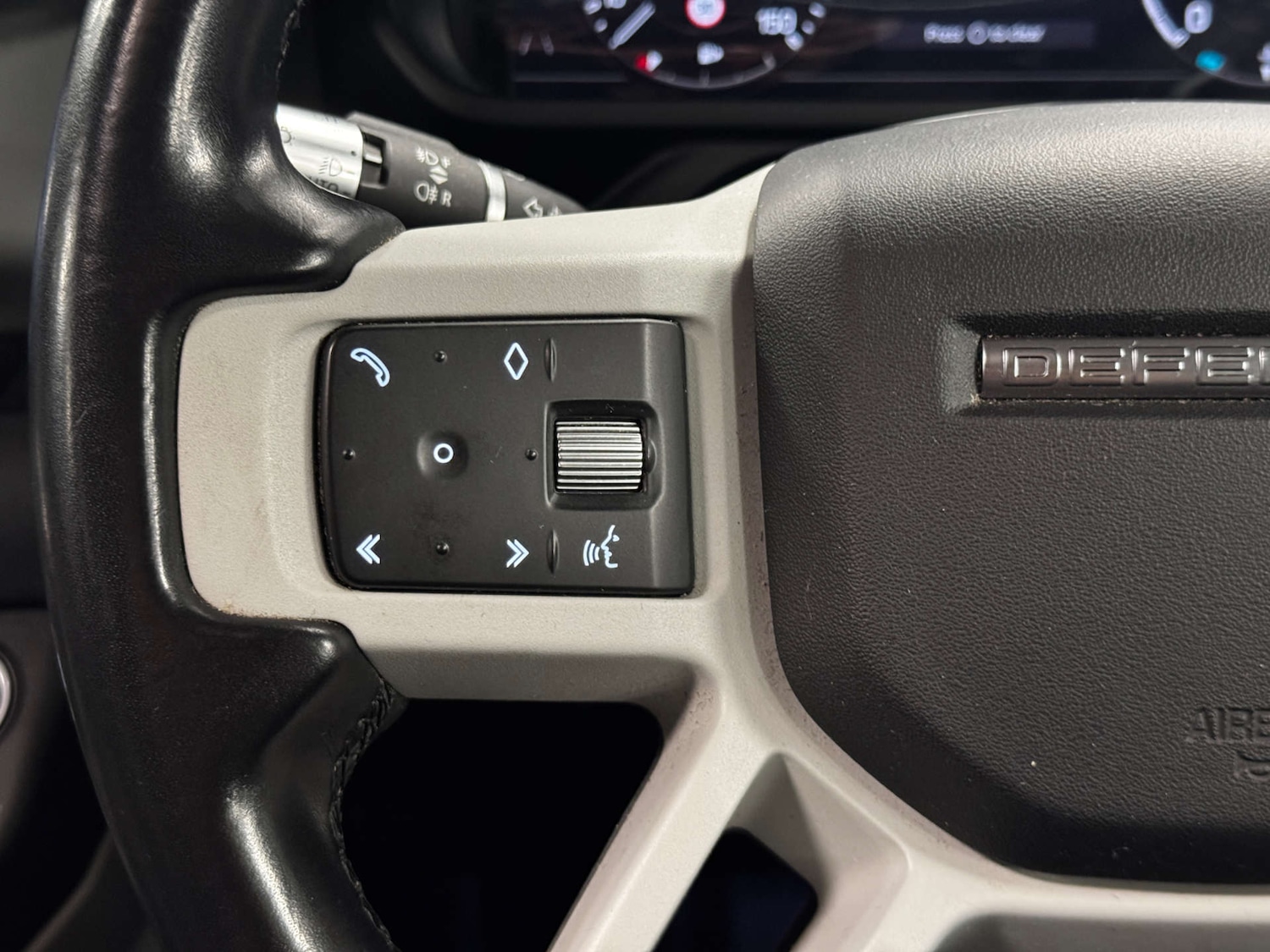 Used Land Rover Defender 2020 for sale - 77276728: Photo 25