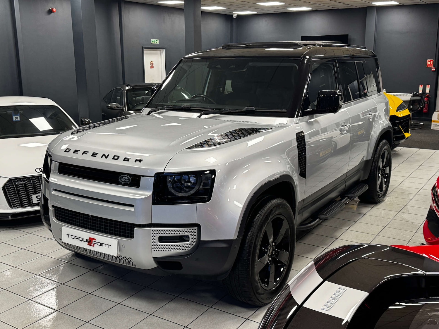 Used Land Rover Defender 2020 for sale - 77276728: Photo 6