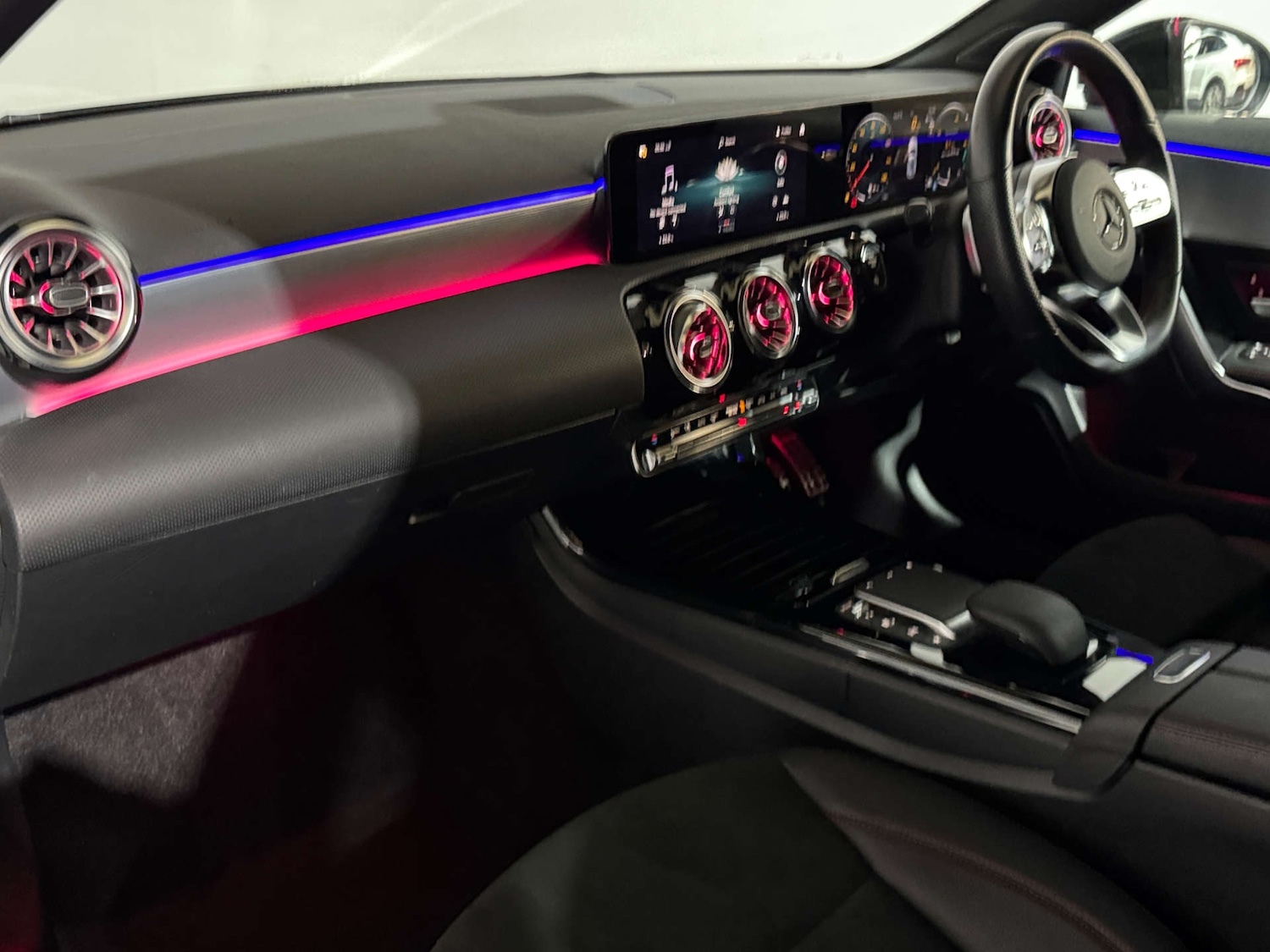 Used Mercedes-Benz A-Class 2022 for sale - 76601619: Photo 32