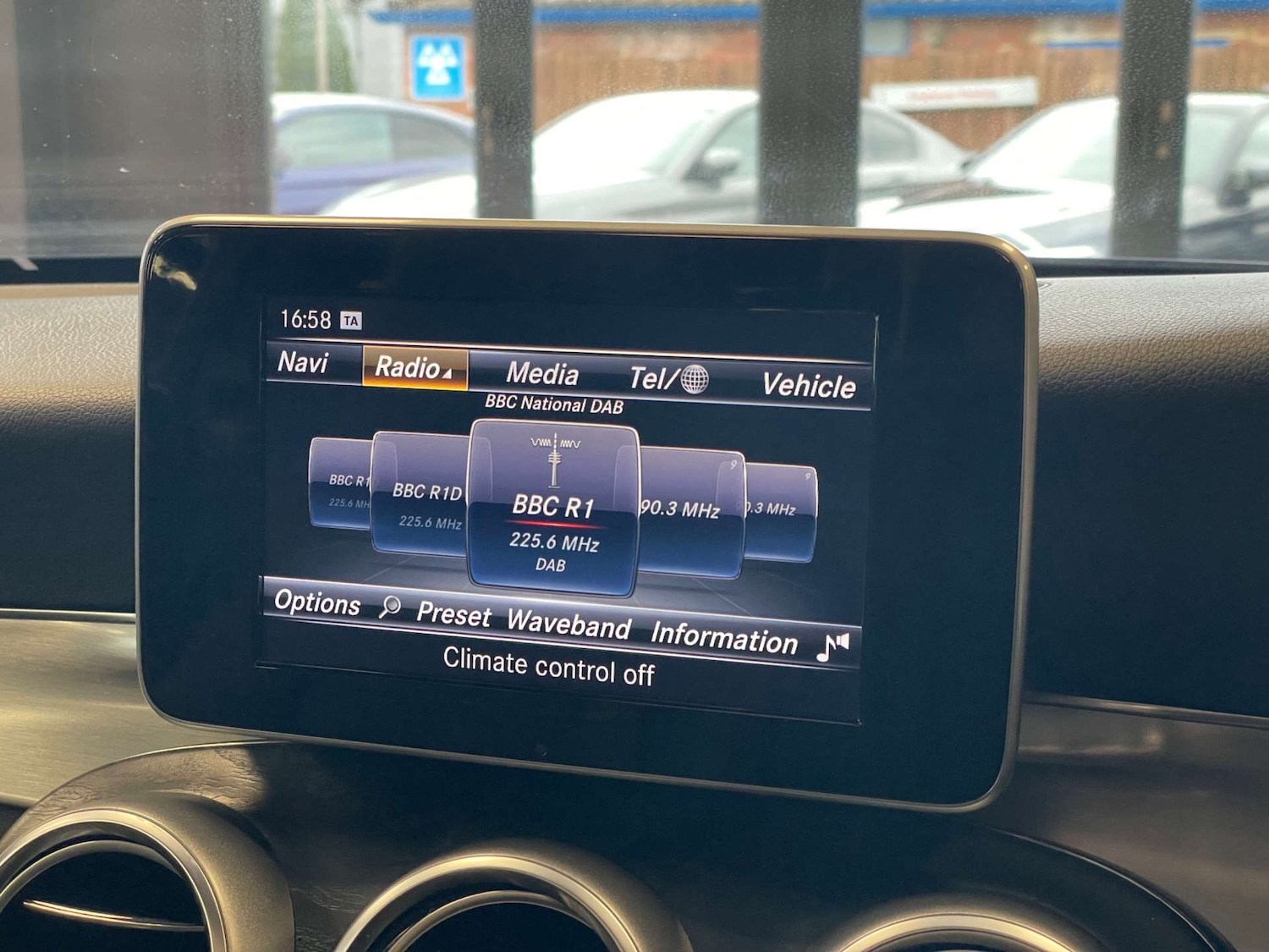 Used Mercedes-Benz C Class 2016 for sale - 78134673: Photo 13