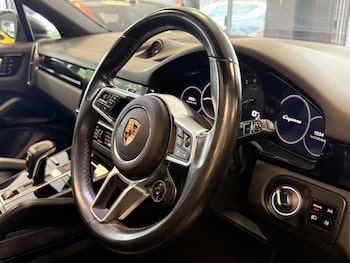 Used Porsche Cayenne 2019 for sale - 79427519: Photo