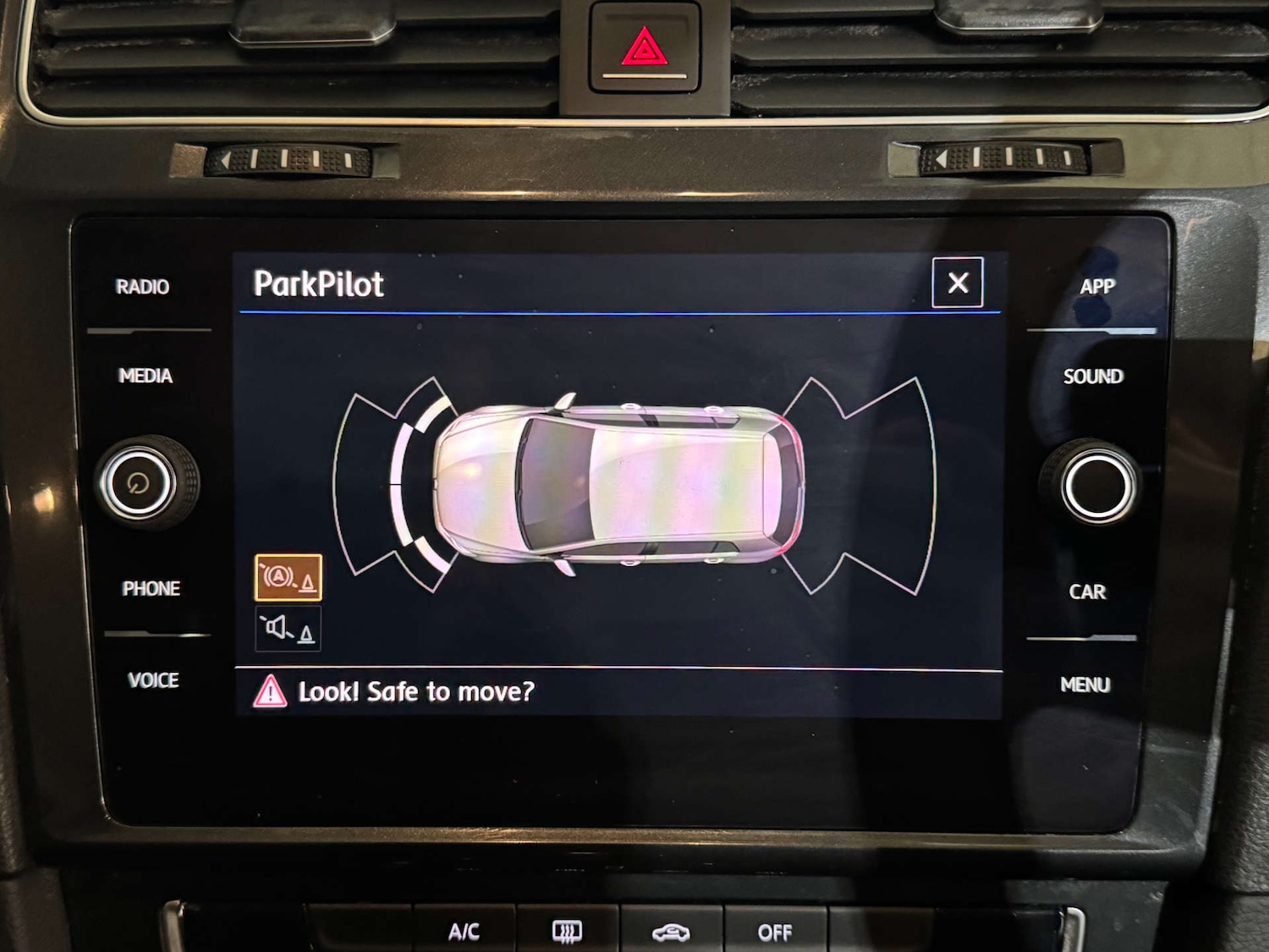 Used Volkswagen Golf 2018 for sale - 76601554: Photo 19