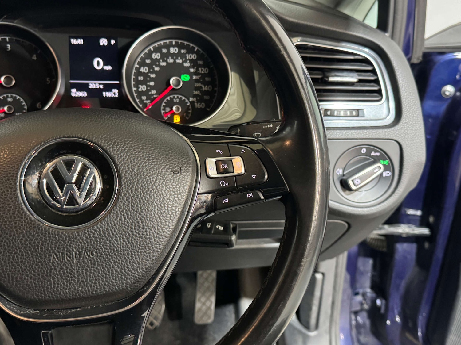 Used Volkswagen Golf 2018 for sale - 76601554: Photo 24