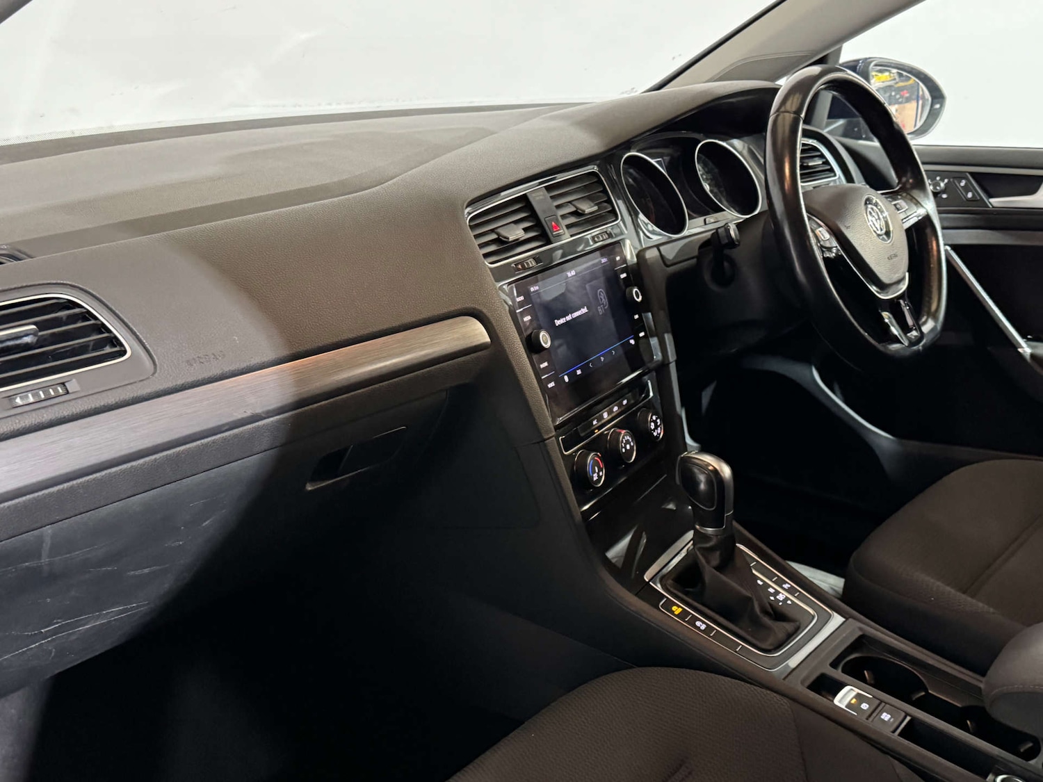 Used Volkswagen Golf 2018 for sale - 76601554: Photo 28