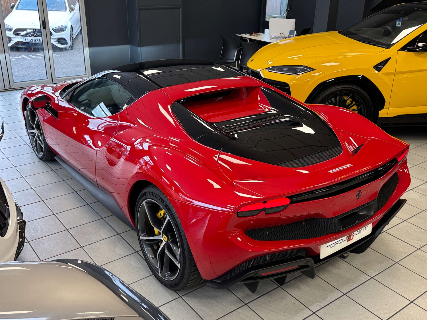 Used Ferrari 296 GTS 2023 for sale - 78182015: Photo 3