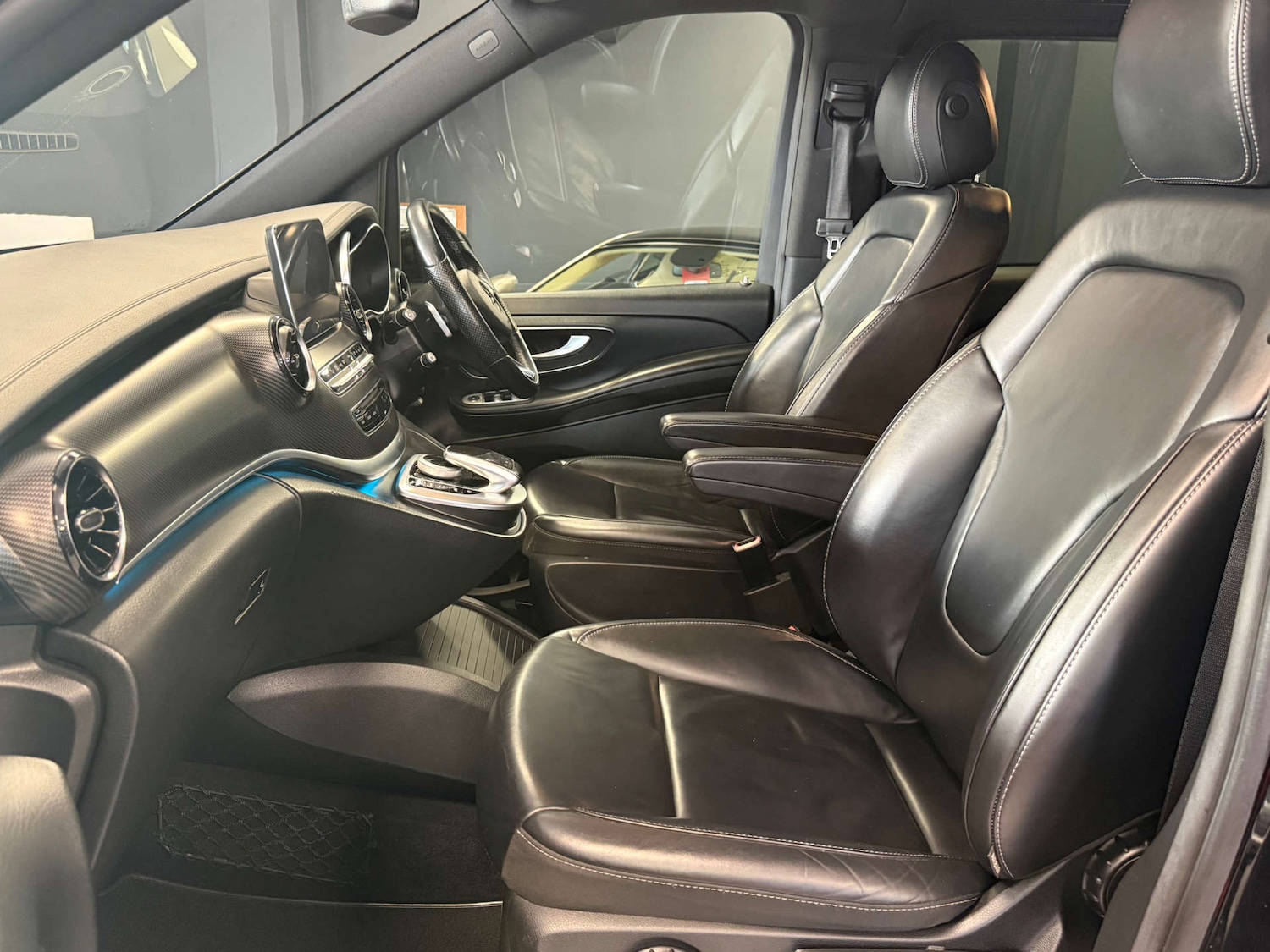 Used Mercedes-Benz V-Class 2019 for sale - 77766976: Photo 12