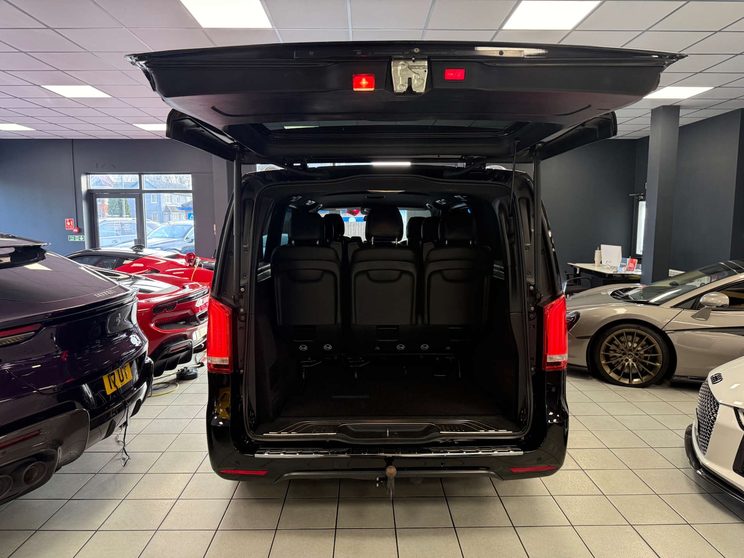 Used Mercedes-Benz V-Class 2019 for sale - 77766976: Photo 25