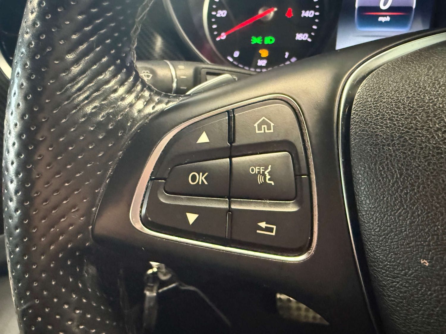 Used Mercedes-Benz V-Class 2019 for sale - 77766976: Photo 33