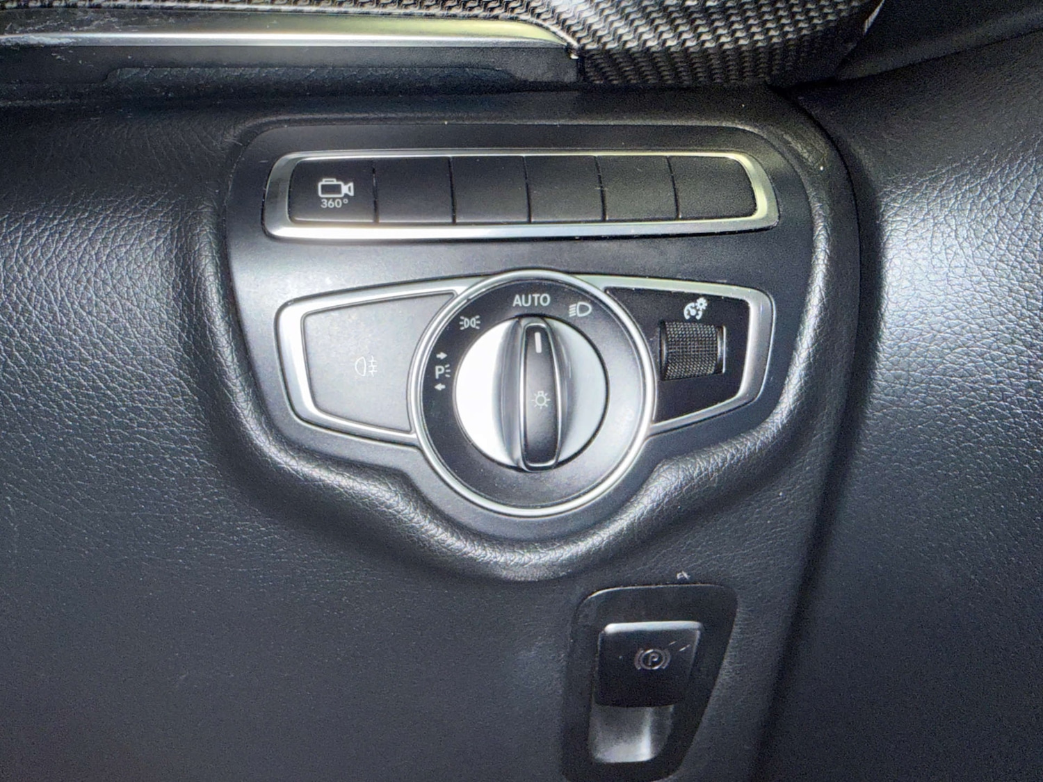 Used Mercedes-Benz V-Class 2019 for sale - 77766976: Photo 34