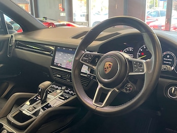 Used Porsche Cayenne 2020 for sale - 78383559: Photo