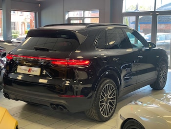 Used Porsche Cayenne 2020 for sale - 78383559: Photo