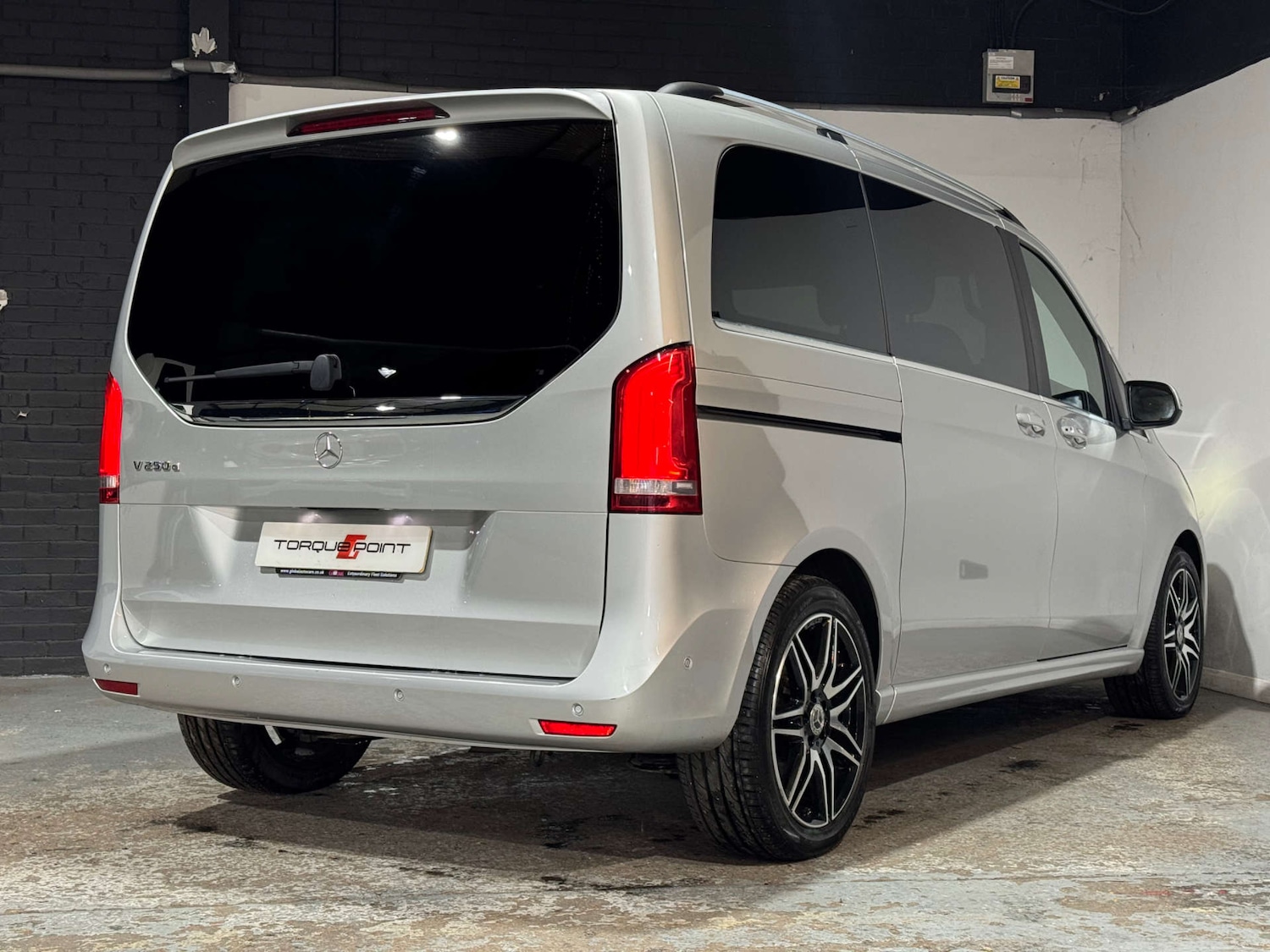 Used Mercedes-Benz V-Class 2020 for sale - 76056641: Photo 30